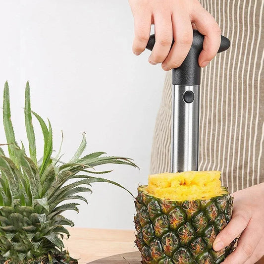Premium Pineapple Corer & Slicer – Stainless Steel Kitchen Gadget
